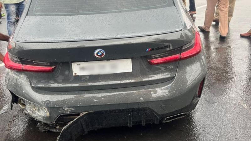 BMW crash in Mumbai Sea Link